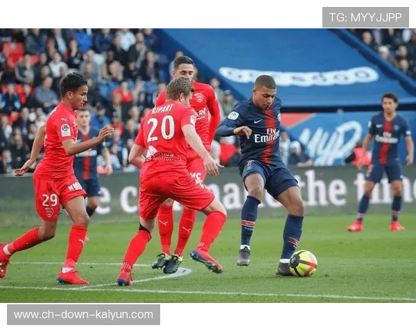 法甲引入脑震荡换人新规，队医独立评估权扩大保护球员健康